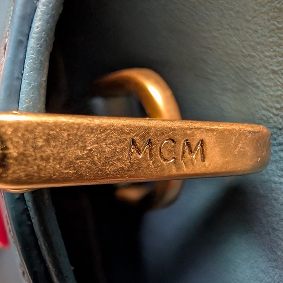 MCM Torqouise Leather Shoulder/ Crossbody Bag In Good Used Condition - Picture 8 of 9